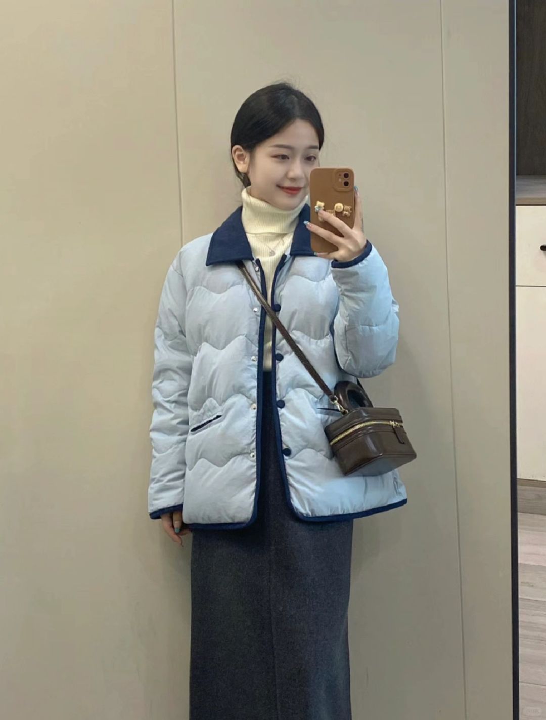 去年穿的羽绒服今年还是很喜欢～