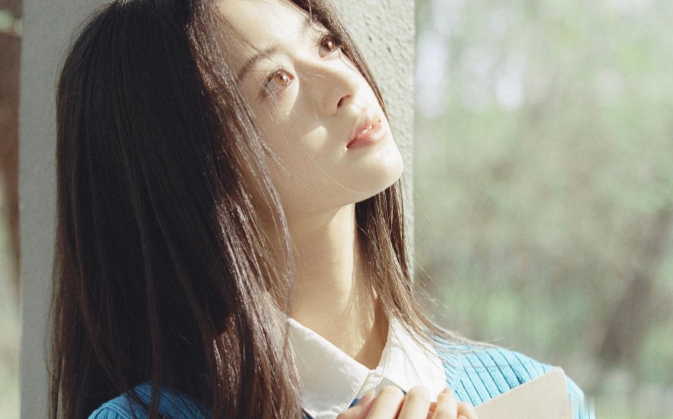 光绕过你天使般的脸 