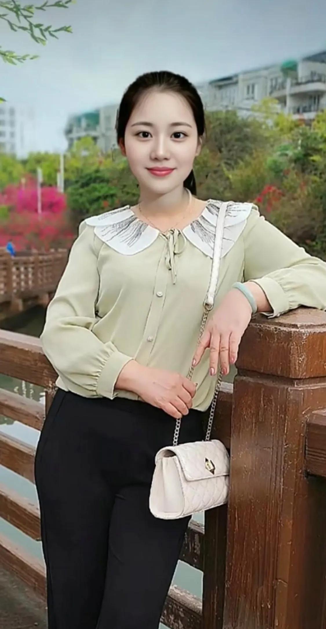 你信不信？
如果你对一个女人，越来越好，越来越热情，
越来越顺从，越来越宠溺。
