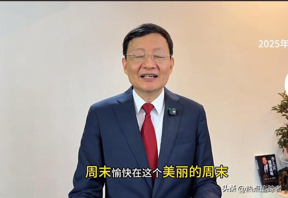 今日下午，经济学家李大霄在更新的视频中称，下周全球的目光将聚焦于美联储，因为美联