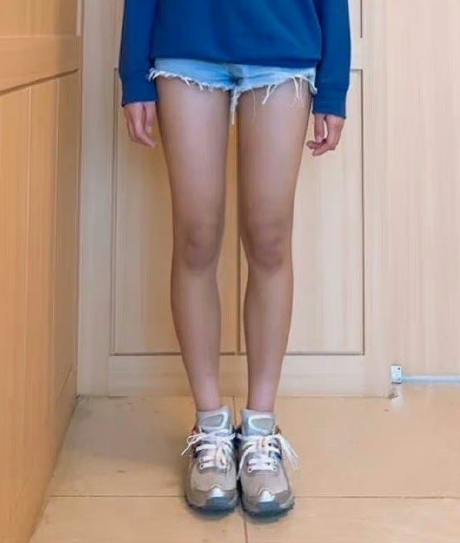 金敏吃幼崽时期的腿完全震撼美味 匀称的线条 小腿肌 晒痕 小腿根 人类必吃榜第一