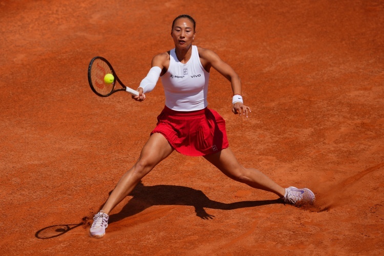 终结连败！#郑钦文2比0达尼洛维奇# WTA1000罗马站第2轮，8号种子直落两