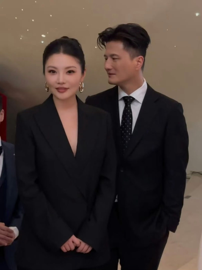 徐冬冬年纪上来了反而更美了谁懂徐冬冬年纪上来了反而更美了啊！那种气质美来着啊！就