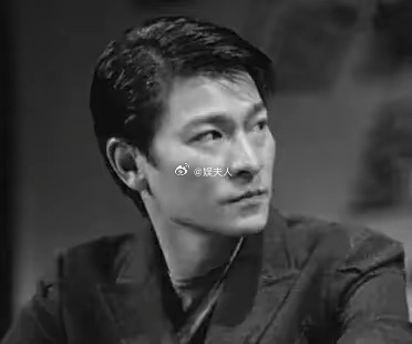 堂哥学了一年的画作，你们觉得怎么样？ 