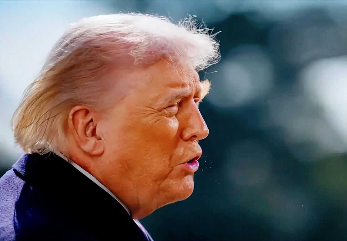 特朗普又上演同样的套路了，突然放狠话谁给伊朗卖武器，谁的所有输美商品立刻加征50