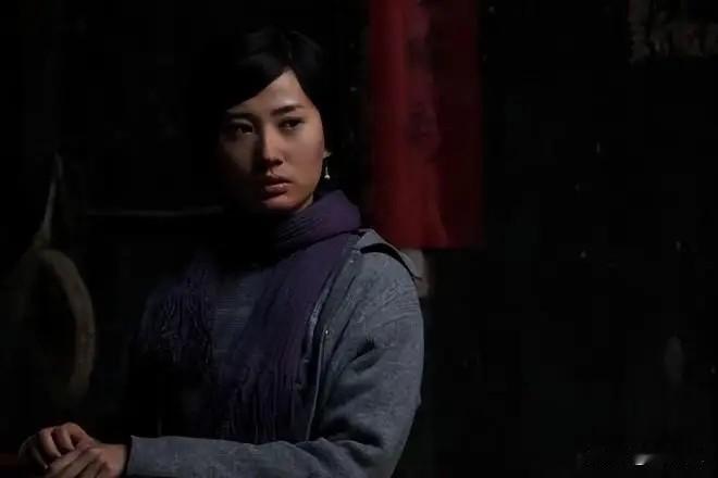 刀尖抵在26岁女英雄脸上，日寇看清她的神情后，当场吓得瘫倒在地

很多流传的故事