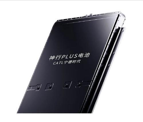 搭载神行PLUS，电动汽车续航超千公里！

尽管电动汽车存在每公里单价低廉、智能