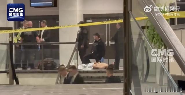 先是公布嫌疑人被抓捕的照片，

接着又是发布一段现场视频，

然后又是迅速在白宫