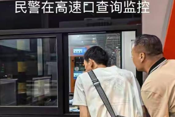 湖北武汉一名男子将价值 2.3 万元的摩托车挂在二手平台出售，当天就有买家主动联