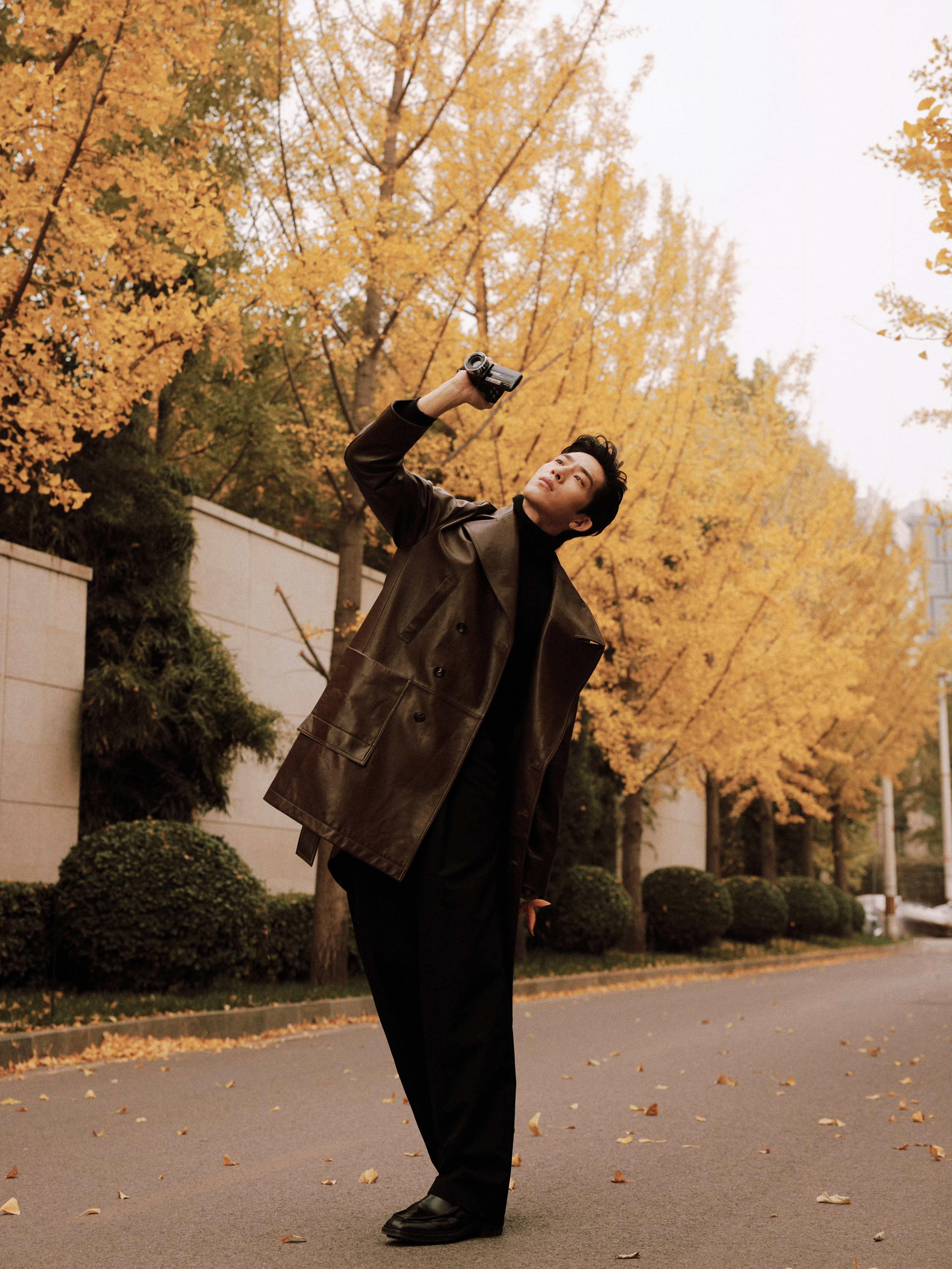 井柏然✖️今日亮相 ERDOS大秀 造型大片 🍂 ​​​