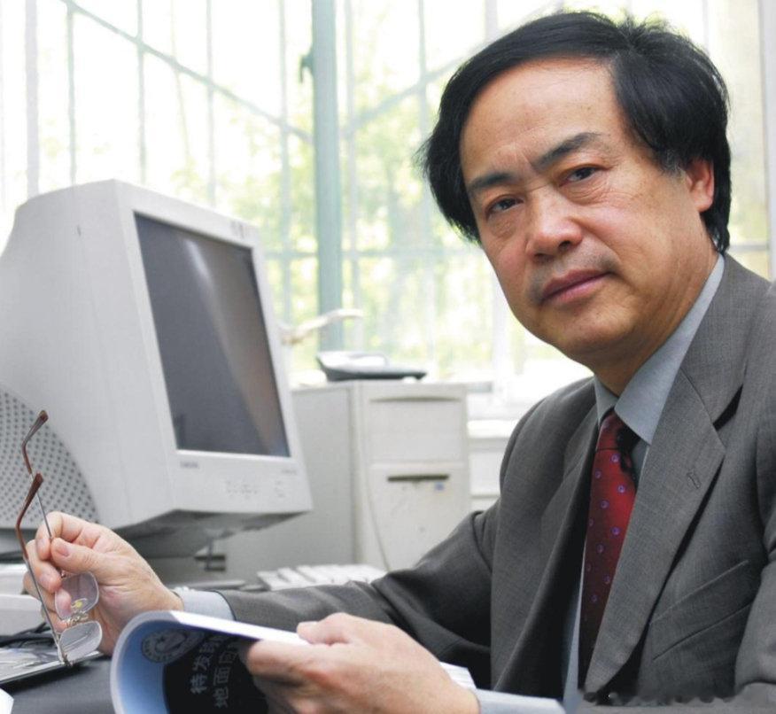 #院士称未来可以把工厂搬到月球##院士称未来可打印器官# 我们也能够感受到了科技