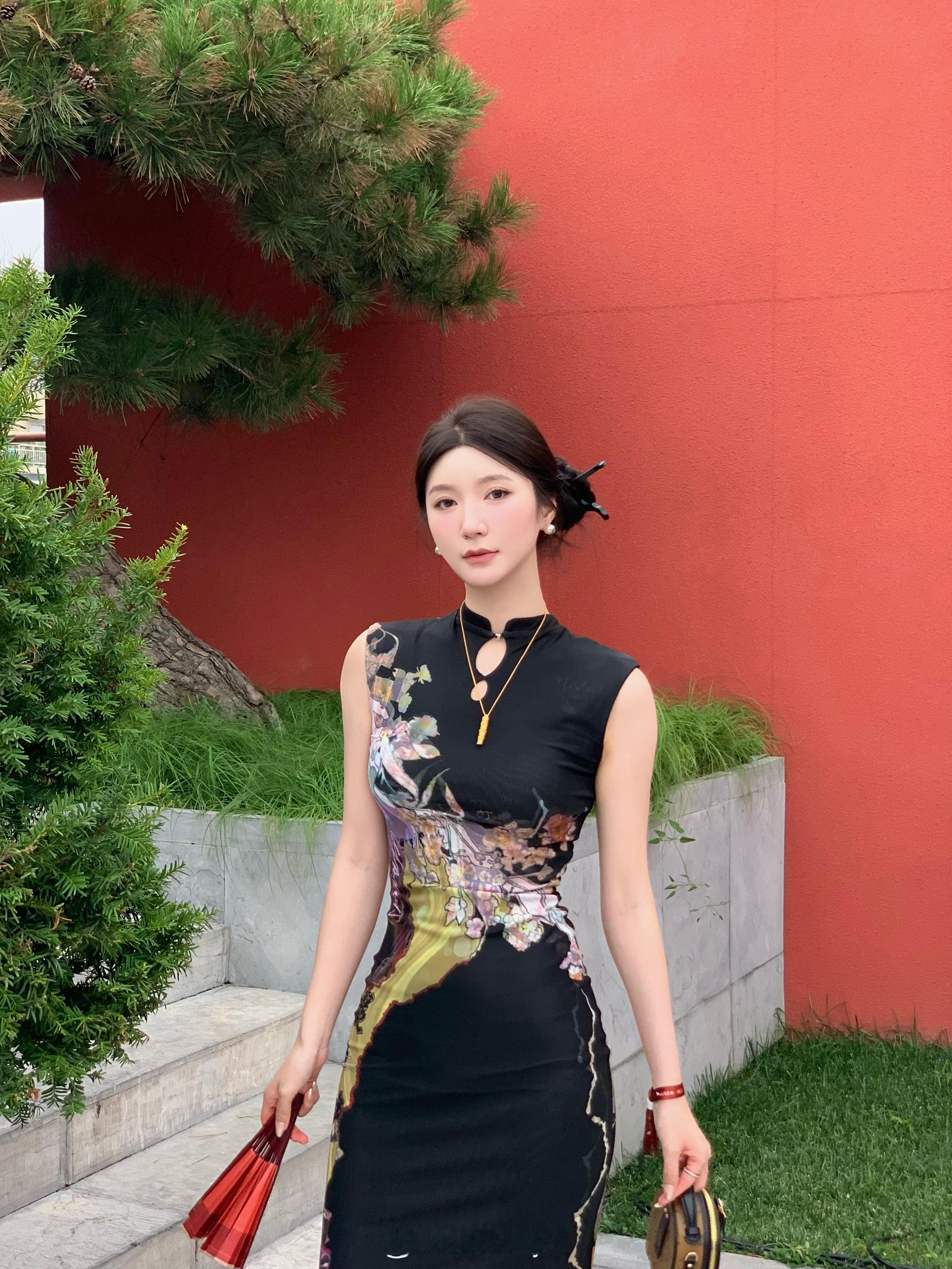 我的磁场很好我身上有上等的风水好运 金钱 美貌与我相伴 ​​​