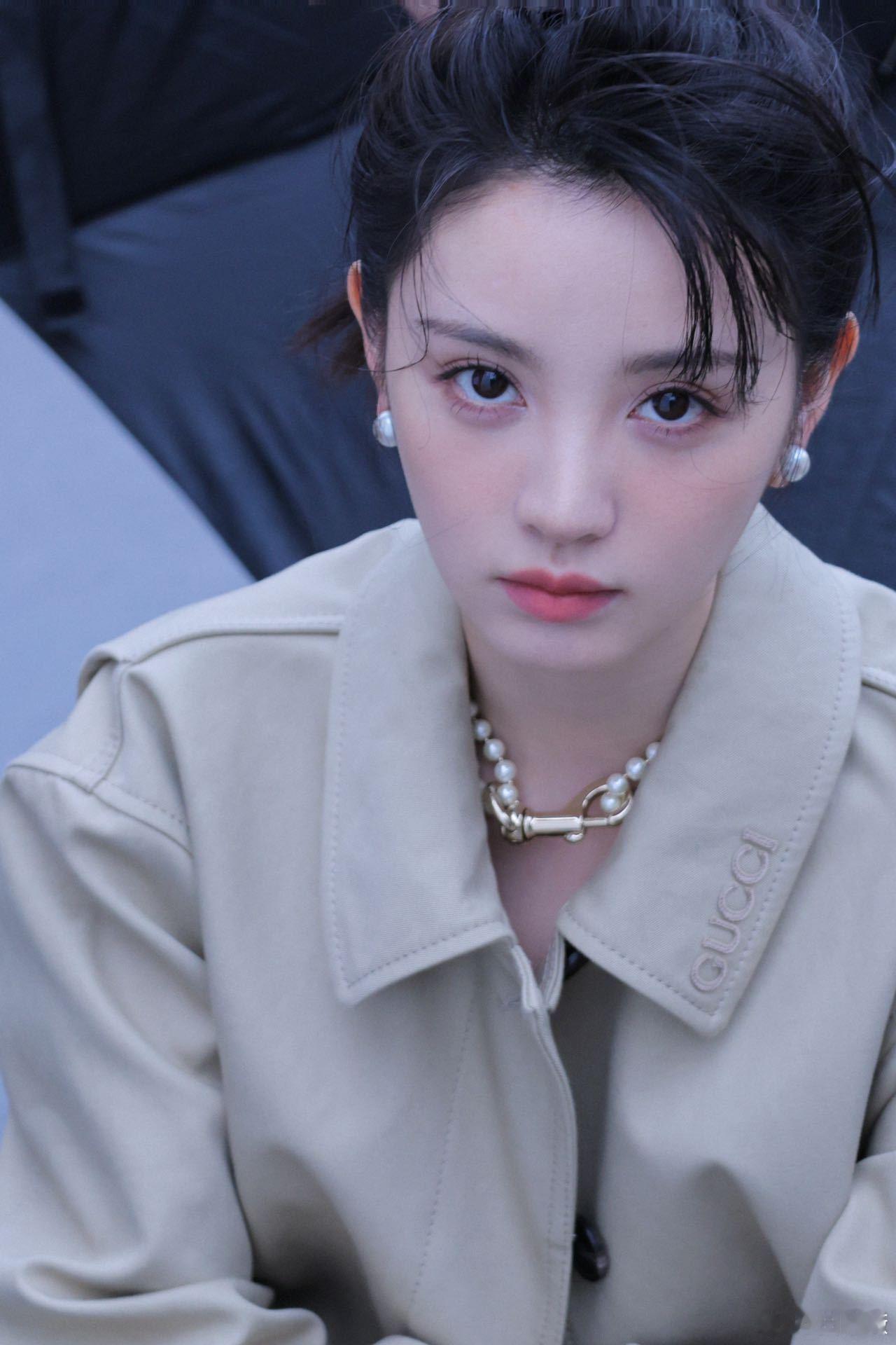 #田曦薇风衣搭小雏菊牛仔裤#啊啊啊啊啊我爱我超爱[给你小心心]#田曦薇露腹肌# 