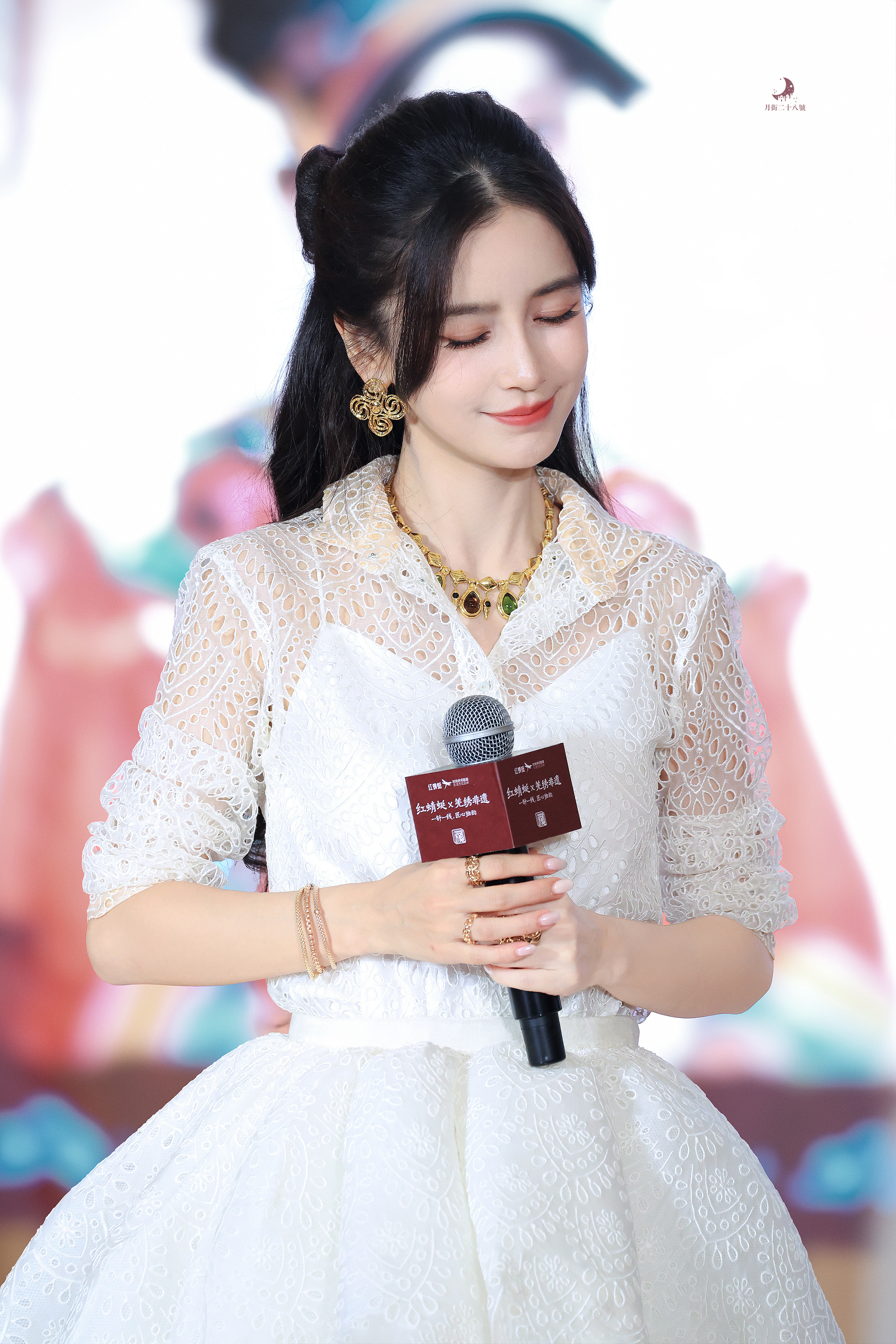 angelababy [心]杨颖 今日💎超热度目标已完成！将将们辛苦啦！晚安?
