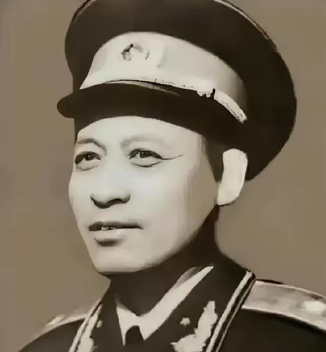 1937年10月，组织派李福泽回家乡山东发展革命武装。李福泽以出国留学需要经费的