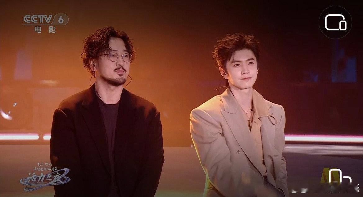 王传君陈哲远合唱光阴的故事王传君陈哲远合唱陈哲远王传君合唱光阴的故事，中国电影1