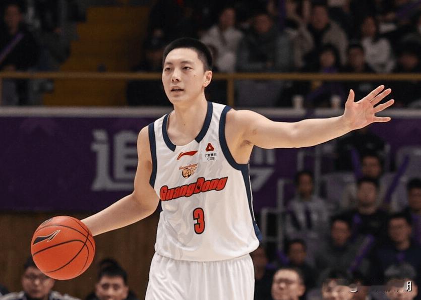 胡明轩本场比赛9投2中，本赛季投篮命中率35.4%

2月1日消息，CBA常规赛