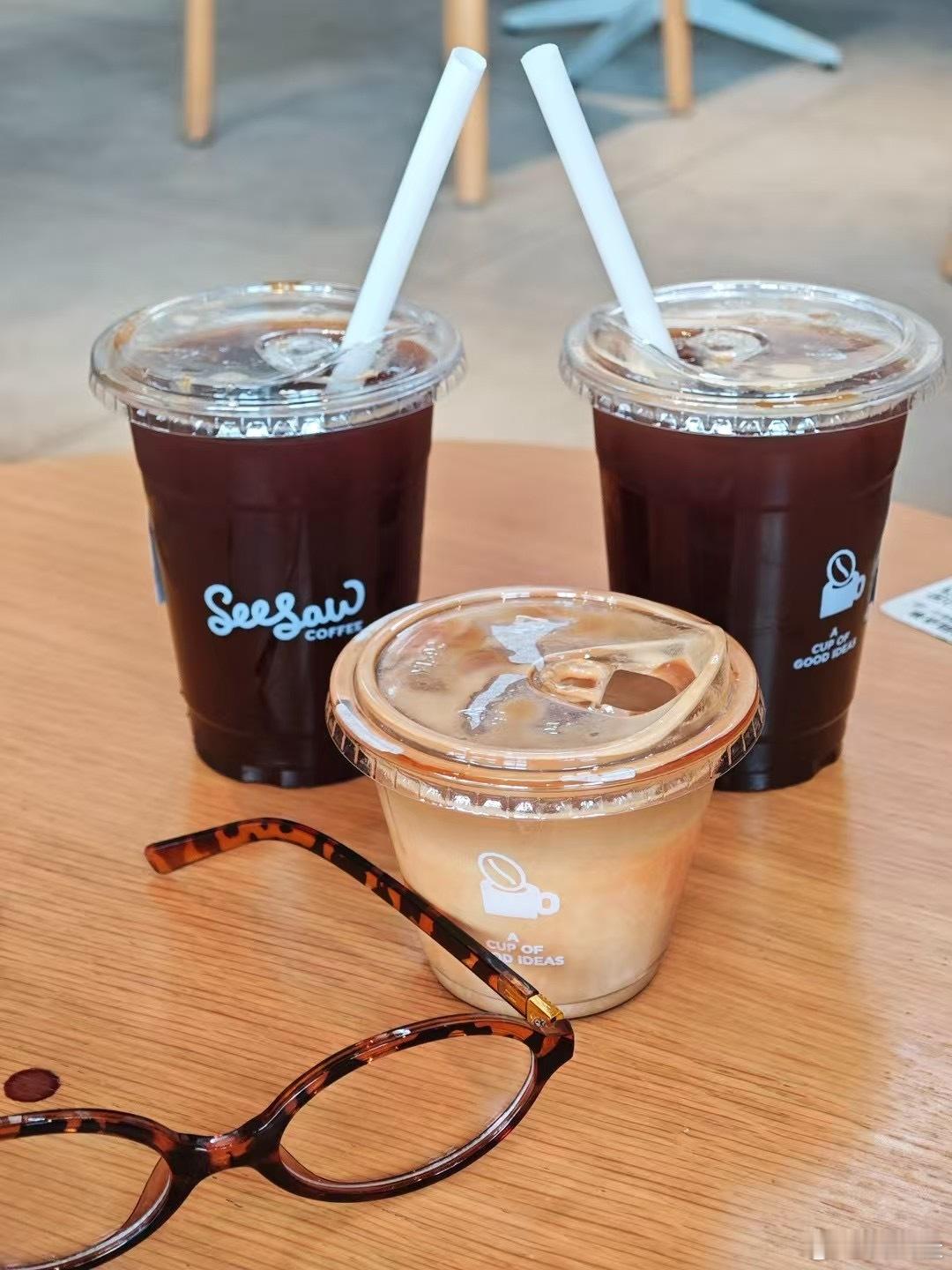 在成长的过程中，我常常听到各种评价：聪明的、倔强的、温柔的、固执的……这些声音有