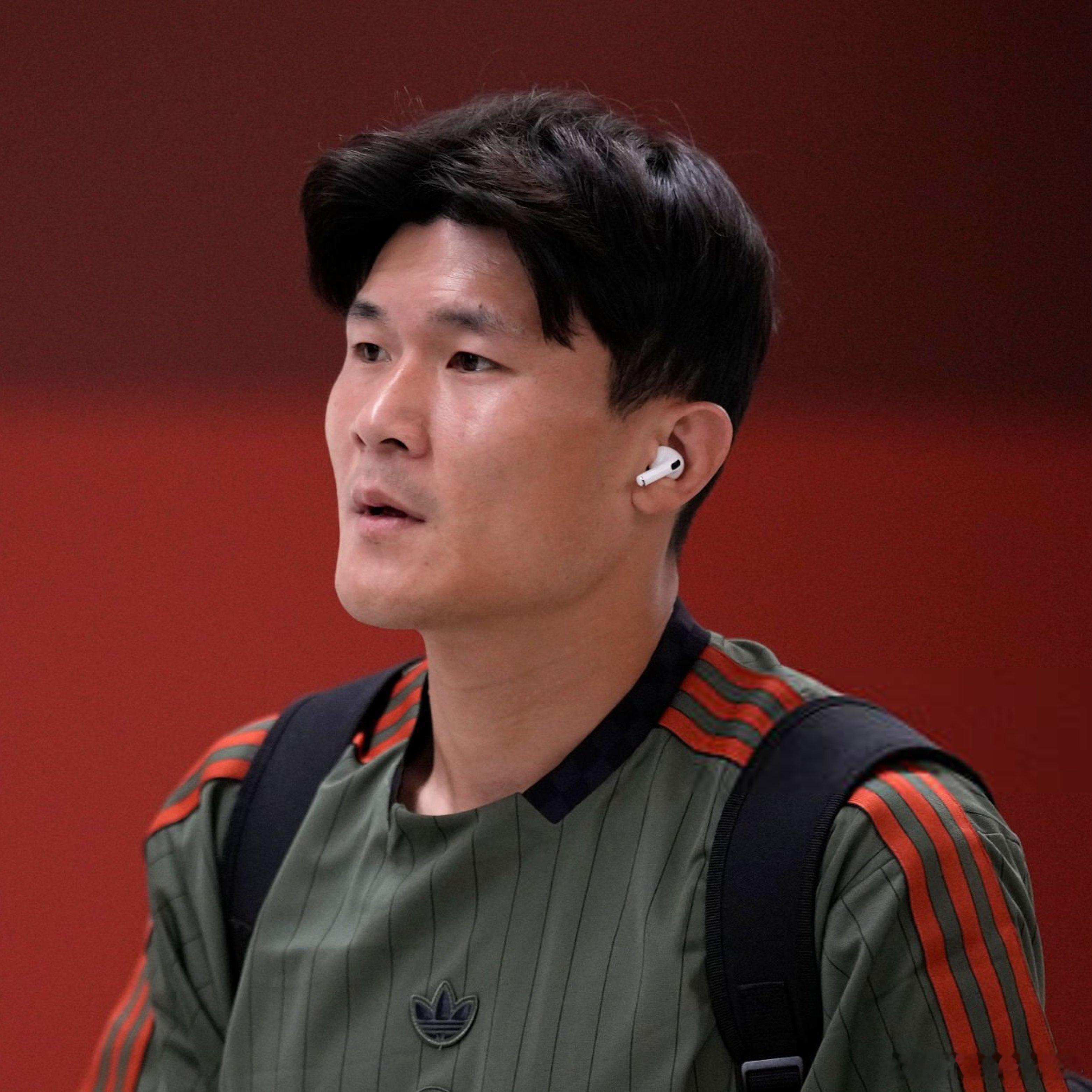 米兰体育报：金玟哉在拜仁表现不佳，为了保持明年世界杯的好状态，这位韩国中卫可能会
