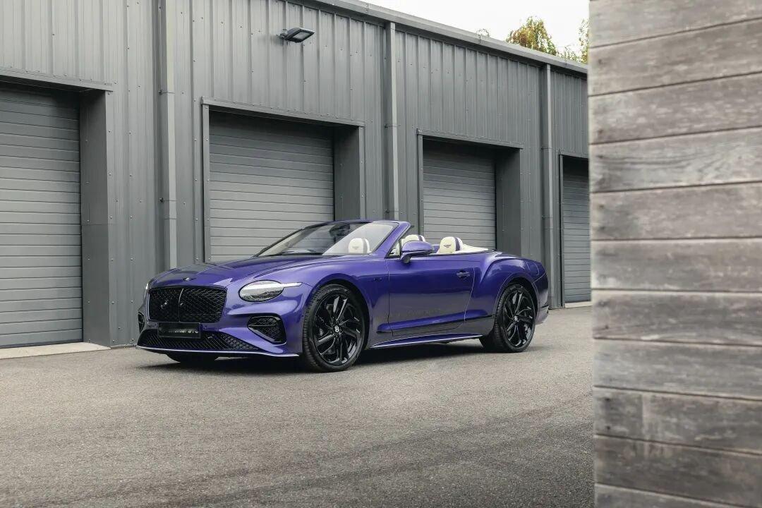 车市热门[超话] 紫罗兰色定制欧陆GTC Speed ​​​