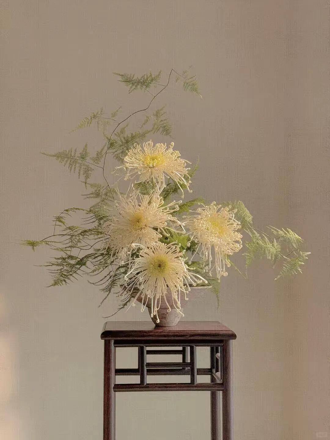 现在，真的不能交朋友了。老朋友，也尽量少来往，少联系。

我今年46岁，去年跟我