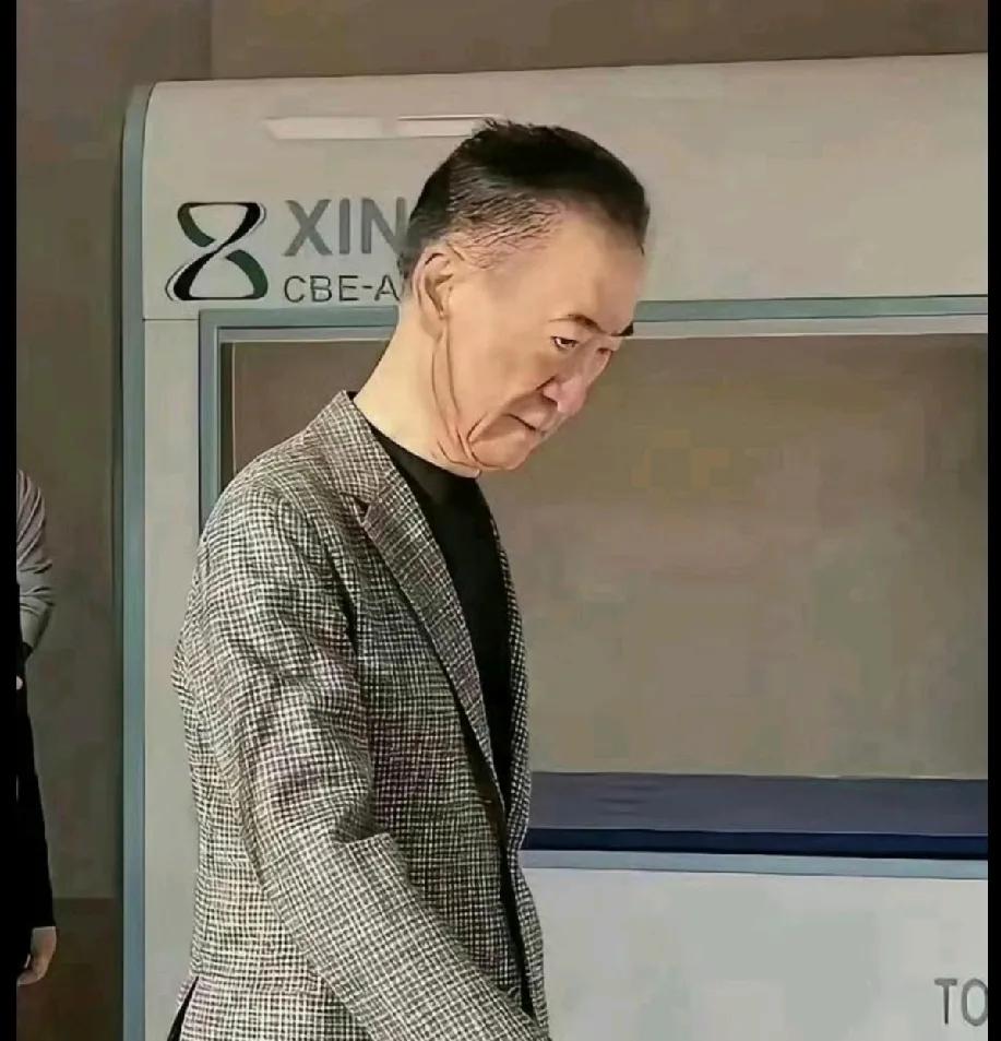 今天看了王健林的新闻，我一个做万达供应商的朋友说了句话，直接让我三观震碎了。他说