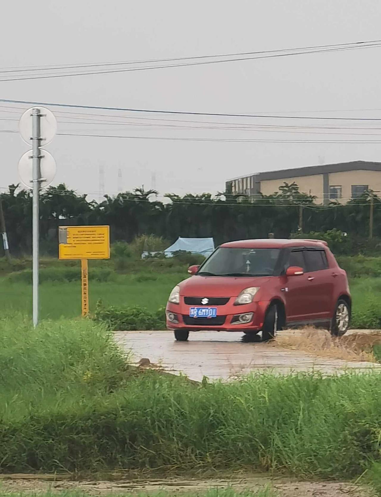南征北战铃木雨燕陪我十年十万公里
南征北战铃木雨燕陪我十年十万公里
一点五手动挡