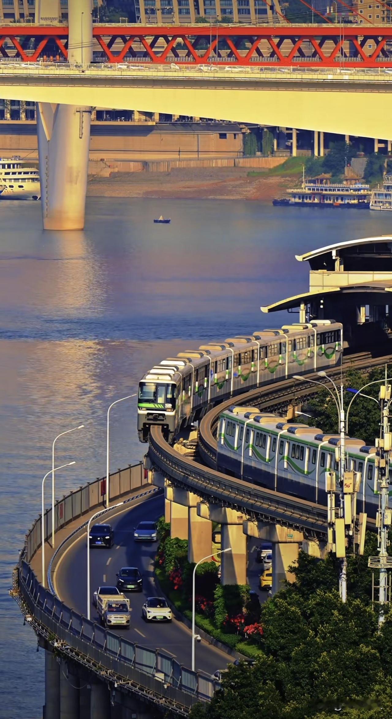 新思维：政策不变形，中国超级能

大道直行，方得致远；定力如磐，方能行稳。

你