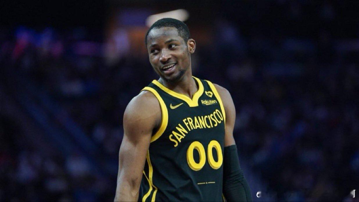 NBA[超话]  据LeagueAlerts报道，乔纳森·库明加尚未回应金州勇士