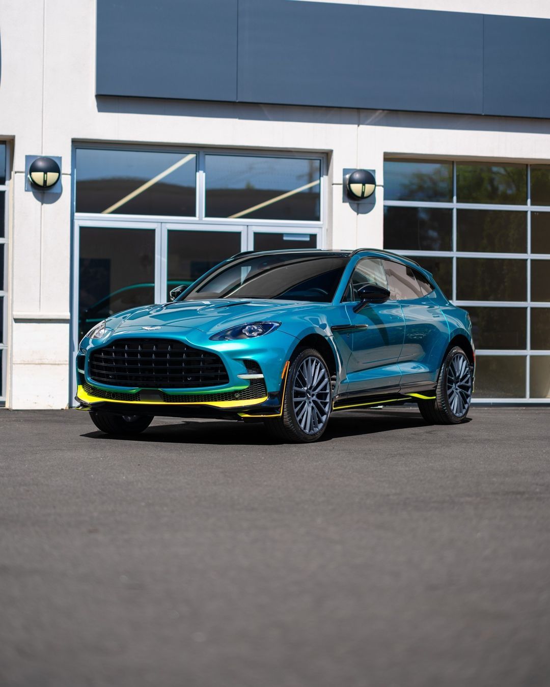 阿斯顿·马丁 DBX AMR Edition ​​​