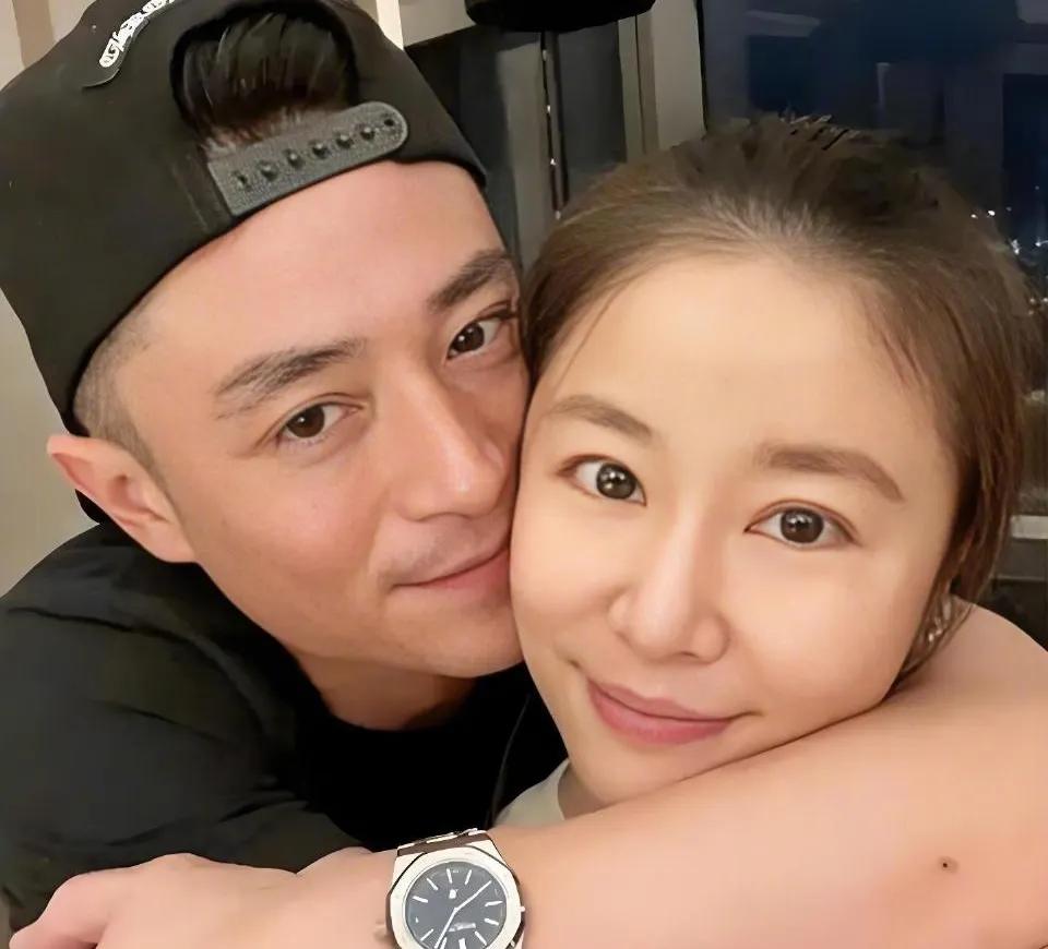 林心如晒与霍建华双人画秀恩爱，不过，我怎么也高兴不起来！

林心如刚红那阵，我特