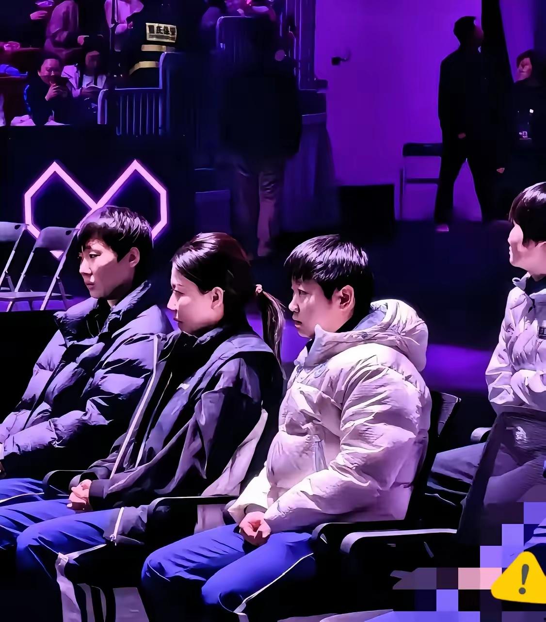 竞技体育
有输有赢
世一世二应该宽心才是
留得青山在
不怕没柴烧
下回赢回来也就