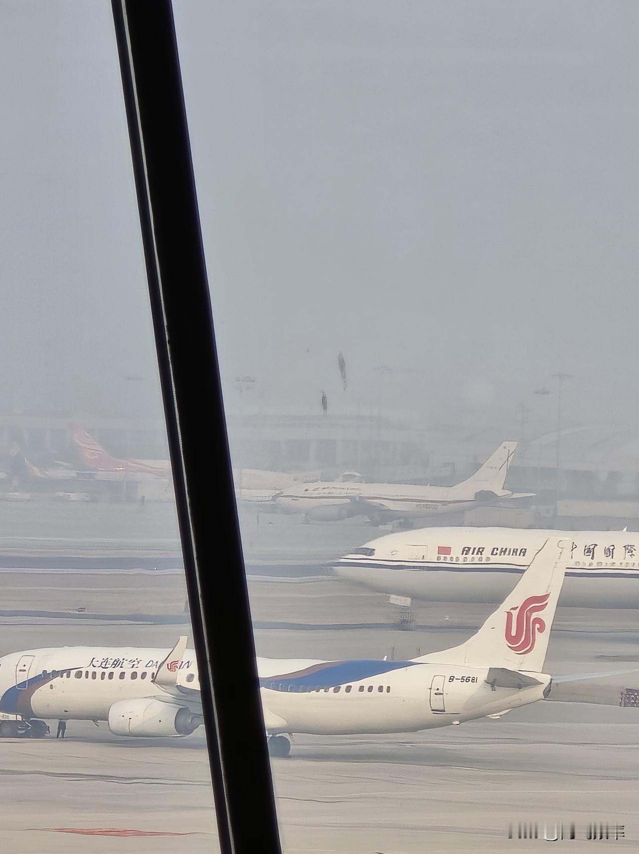 谁知道这是哪家航空公司的飞机啊 头一次见哈哈猜猜这是哪 飞机 航空排名