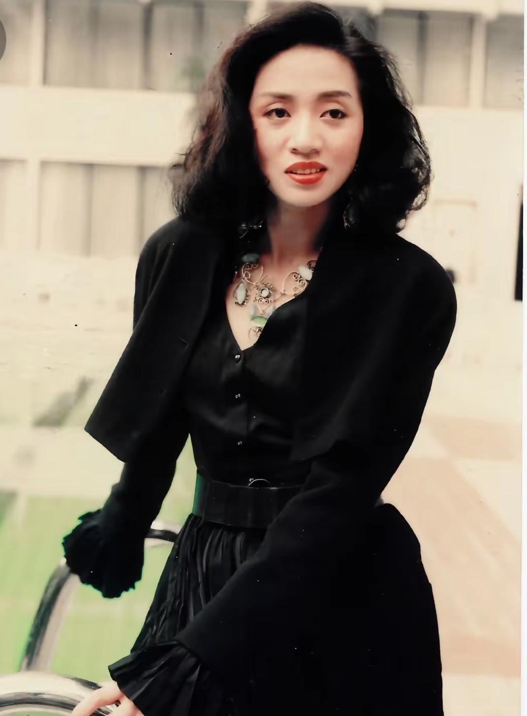 梅艳芳的骨灰被找回来的可能性已经不大了。
从梅艳芳骨灰发现被盗，已经过去了差不多