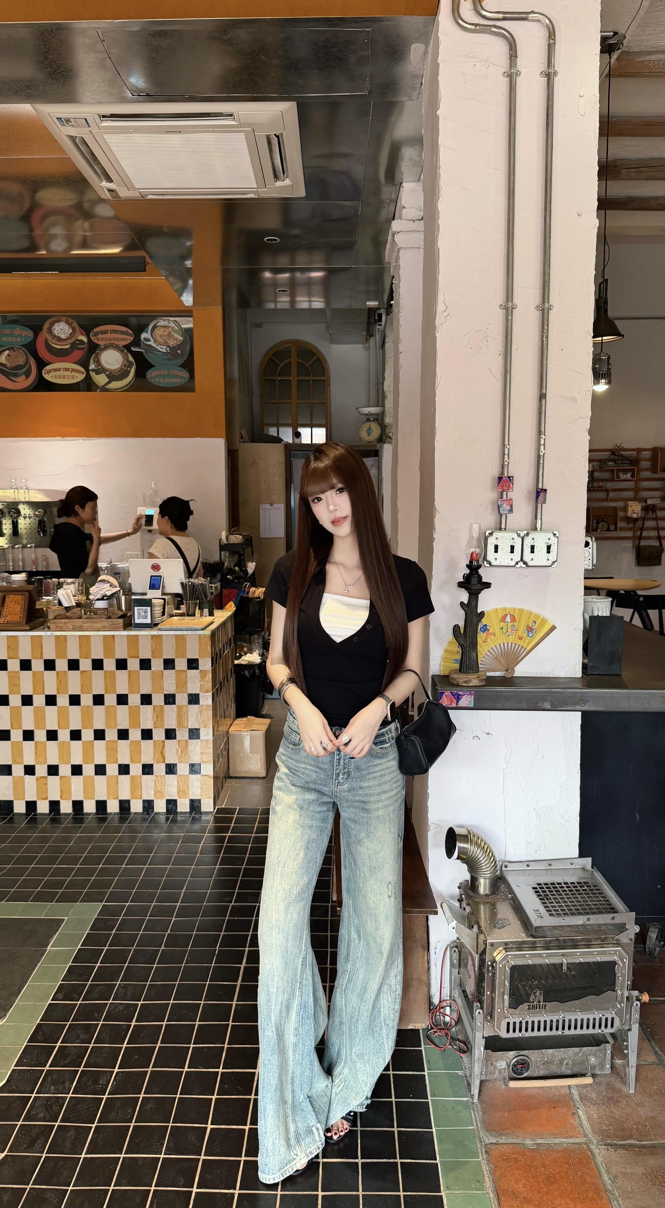 终于我们在彼此的生活杏无音讯