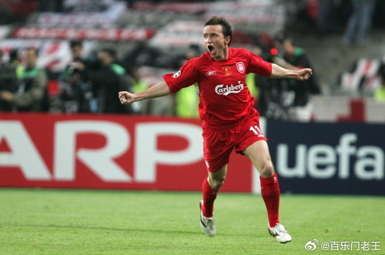 斯米切尔：利物浦面对巴黎有很强的动力，我们会寻求复仇4月6日讯 欧冠1/4决赛，