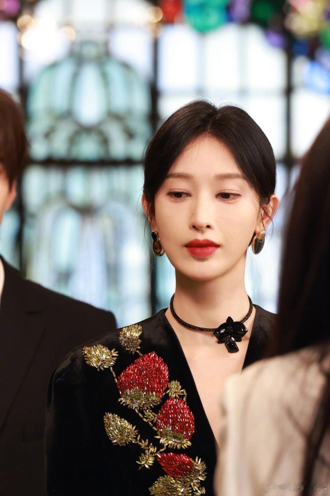 张俪 聪明真的可以演出来 张俪演技太绝了！剧中角色的聪明劲儿被她诠释得淋漓尽致，