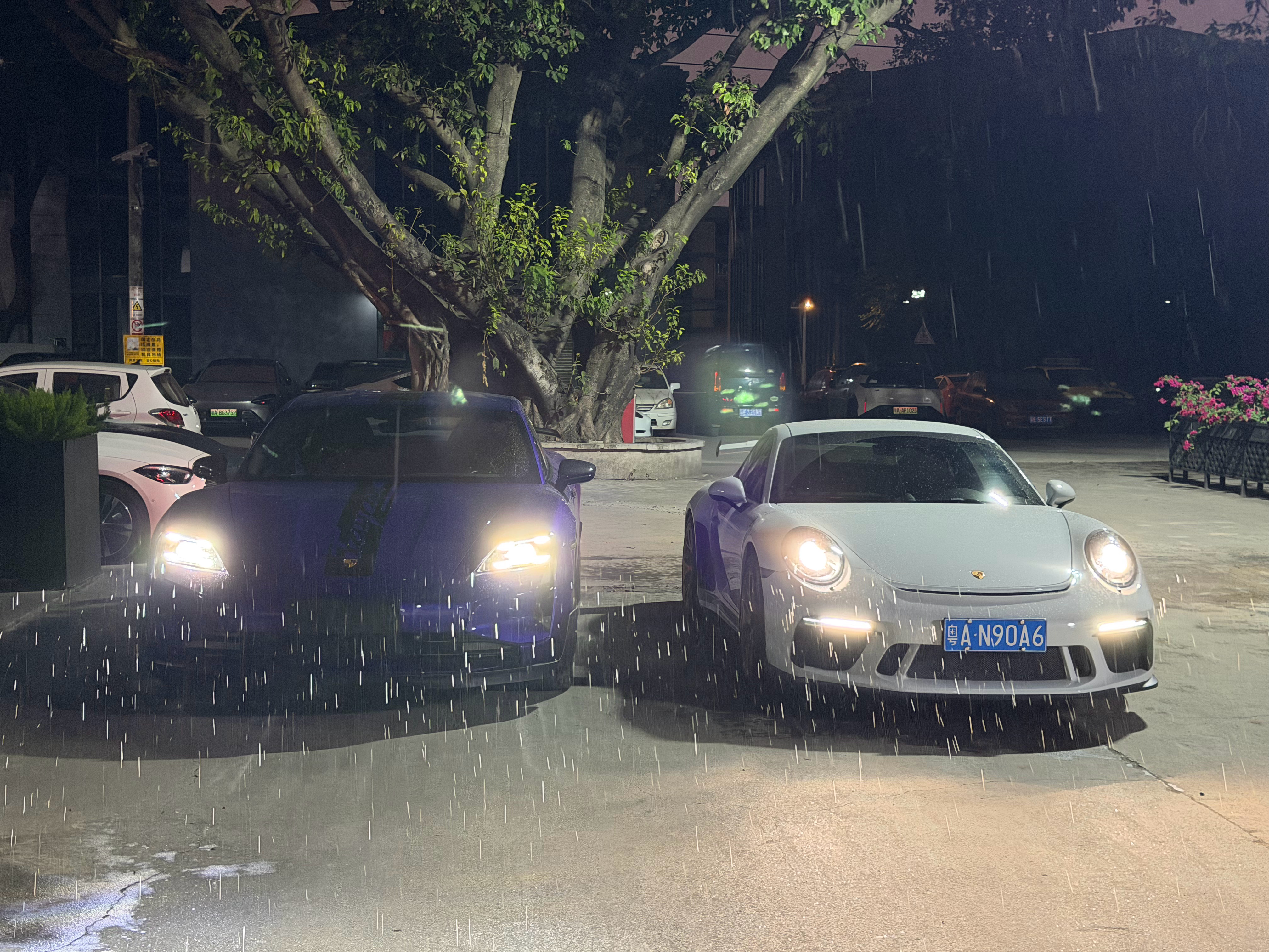 大节目拍完了，接下来要做痛苦的选择虽然一台是电一台是油但定位和性格，都很像Tay