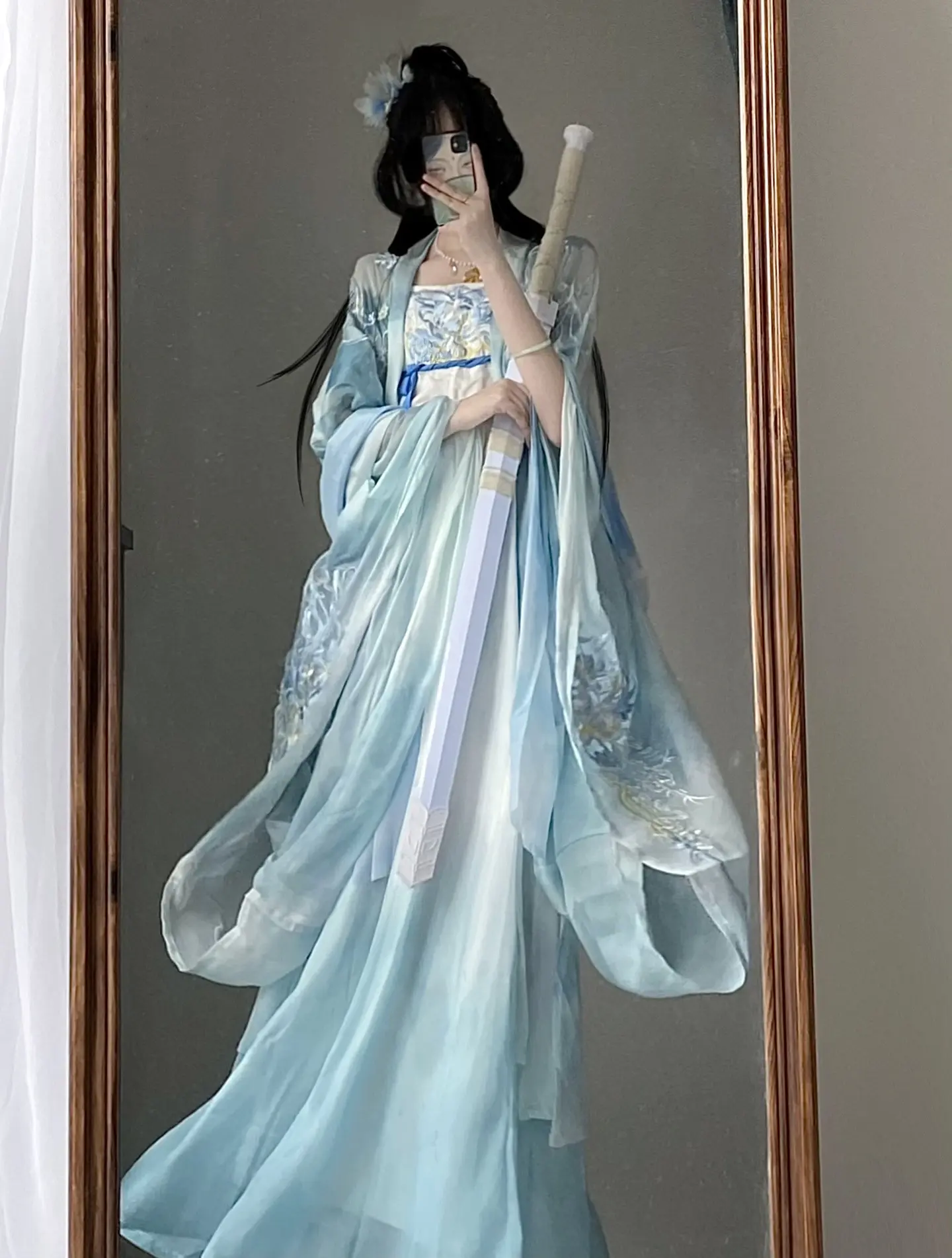 春风自有春风愁 不劳春风解我忧