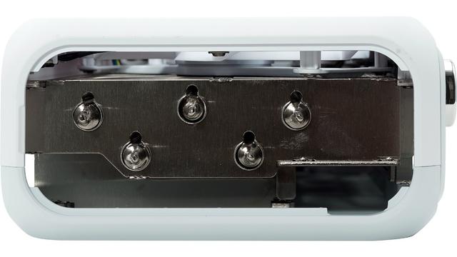 越级规格！电竞叛客RTX5070 Ti X3W MAX开箱