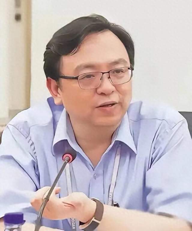 王传福被逼无奈起名比亚迪，却凑成万亿传奇
