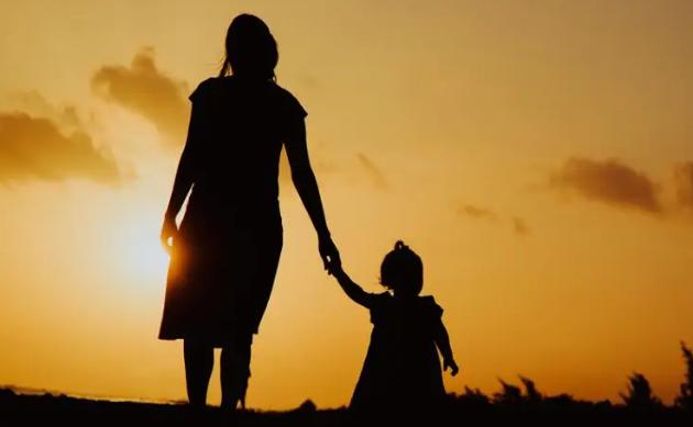 老人想和亡女合葬竟被拒？这“死规矩”太伤人！

家人们，今天必须说说湖北这位老人