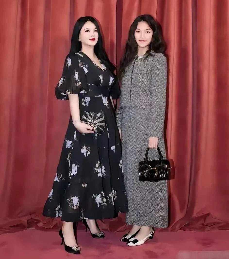 李湘富养女儿论你赞同吗?
李湘的精明世人有目共睹，家境优渥、行事果决、言辞利落，