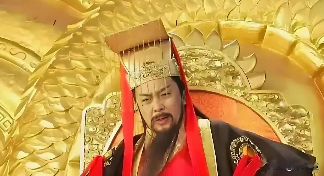 继在《西游记》中扮演玉皇大帝之后，唐国强再度挑战神仙角色。
日前，有网友拍到唐国