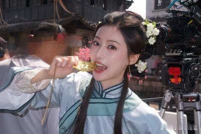 胡连馨版的金锁好灵动好可爱呀！这次的角色还真的是有点惊喜！新版的还珠 