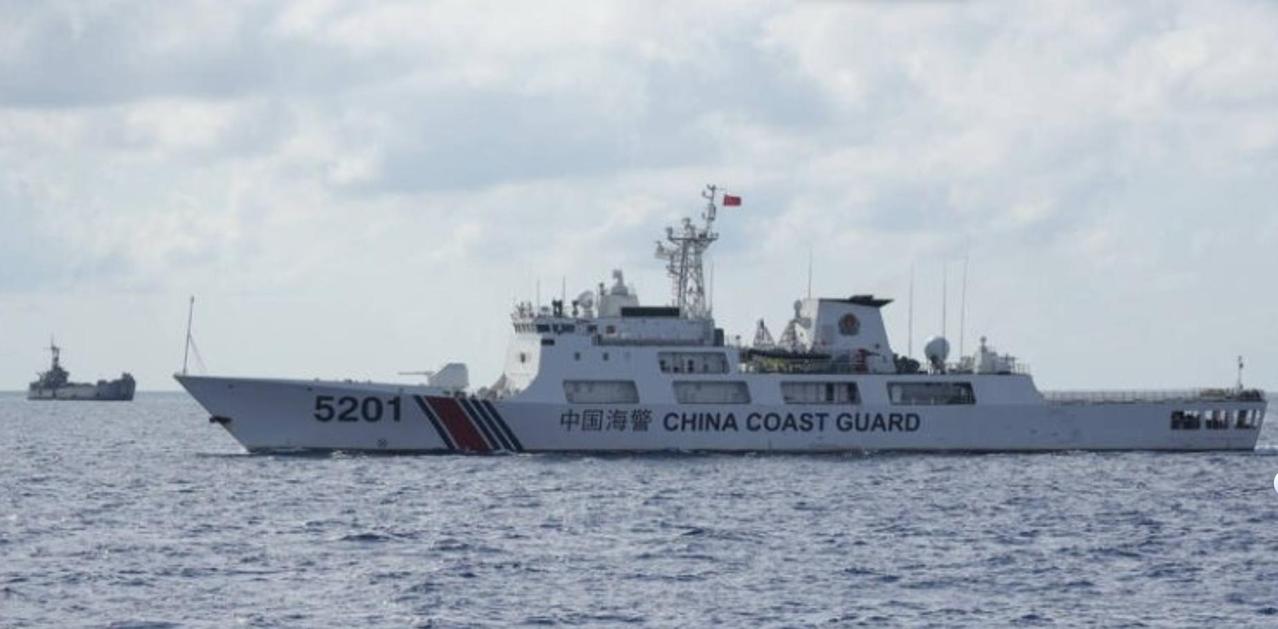 突发！菲方多路闯南海，反被解放军锁喉，竟还嘴硬狡辩。

当地时间 3 月 18 