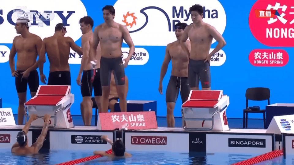 中国队男子200米自由泳接力银牌 敲开心 敲可爱[点赞][点赞][点赞][点赞]