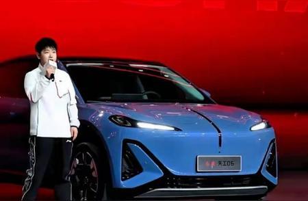 美国、德国、法国、韩国、英国、西班牙等一众西方主流媒体，齐刷刷把镜头对准了中国，