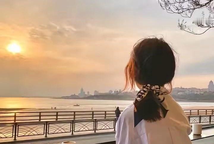 家里备点顺手小招，真能少受不少罪。厨房、身体、出门，这几类我都替你整理好了。
煮