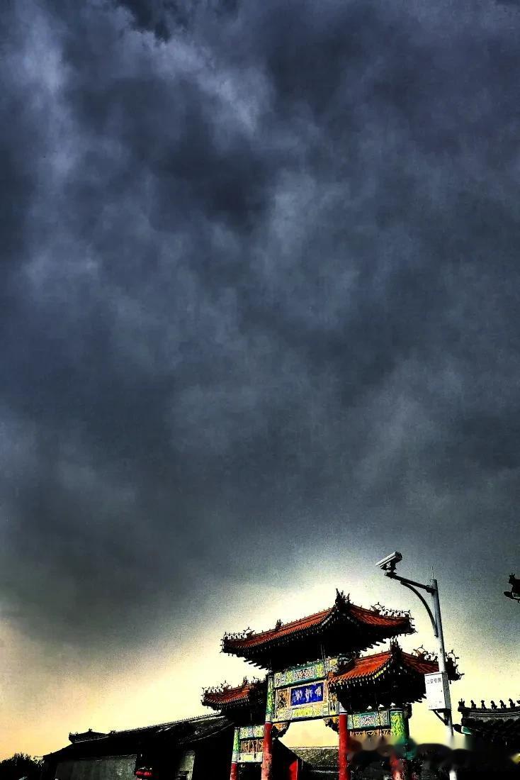 山雨欲来风满楼